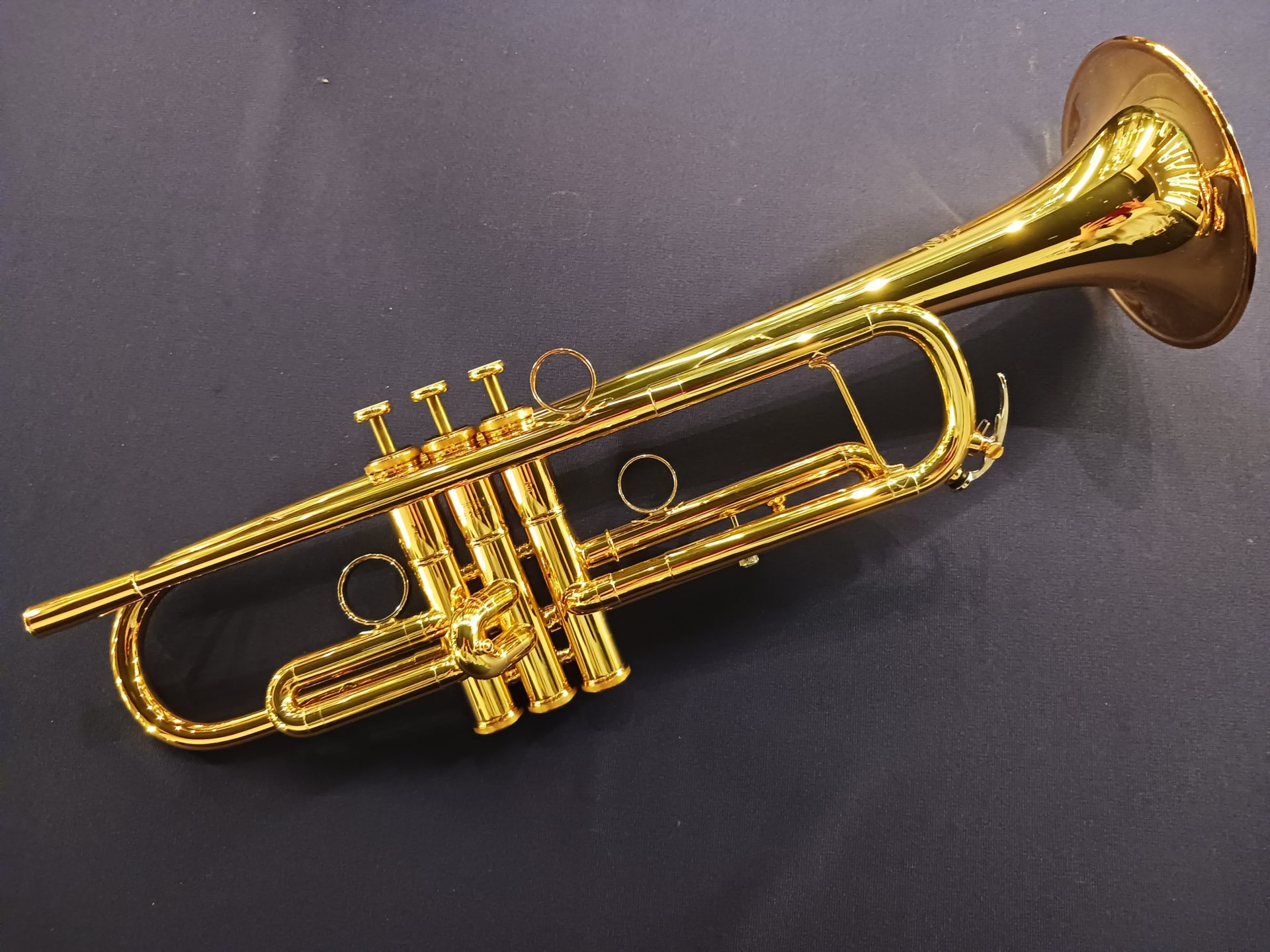YTR-8340EM | 大分で中古ピアノ販売・買取・管楽器ならカネトウ楽器